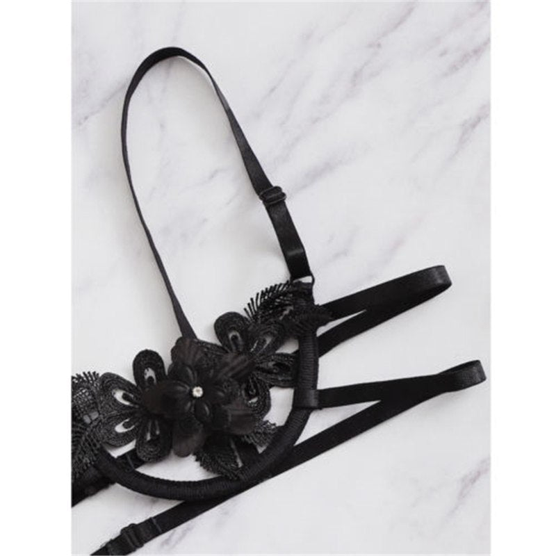 Bant Detaylı Çiçekli Takım